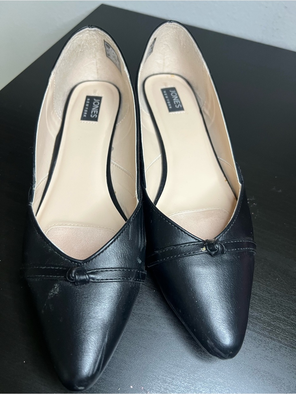 Jones New York Black Pointed-Toe Knot Flats